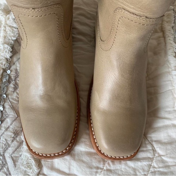 Frye Campus Boots - RESERVED FOR AUTUMN DO NOT PURCHASE - Picture 2 of 7